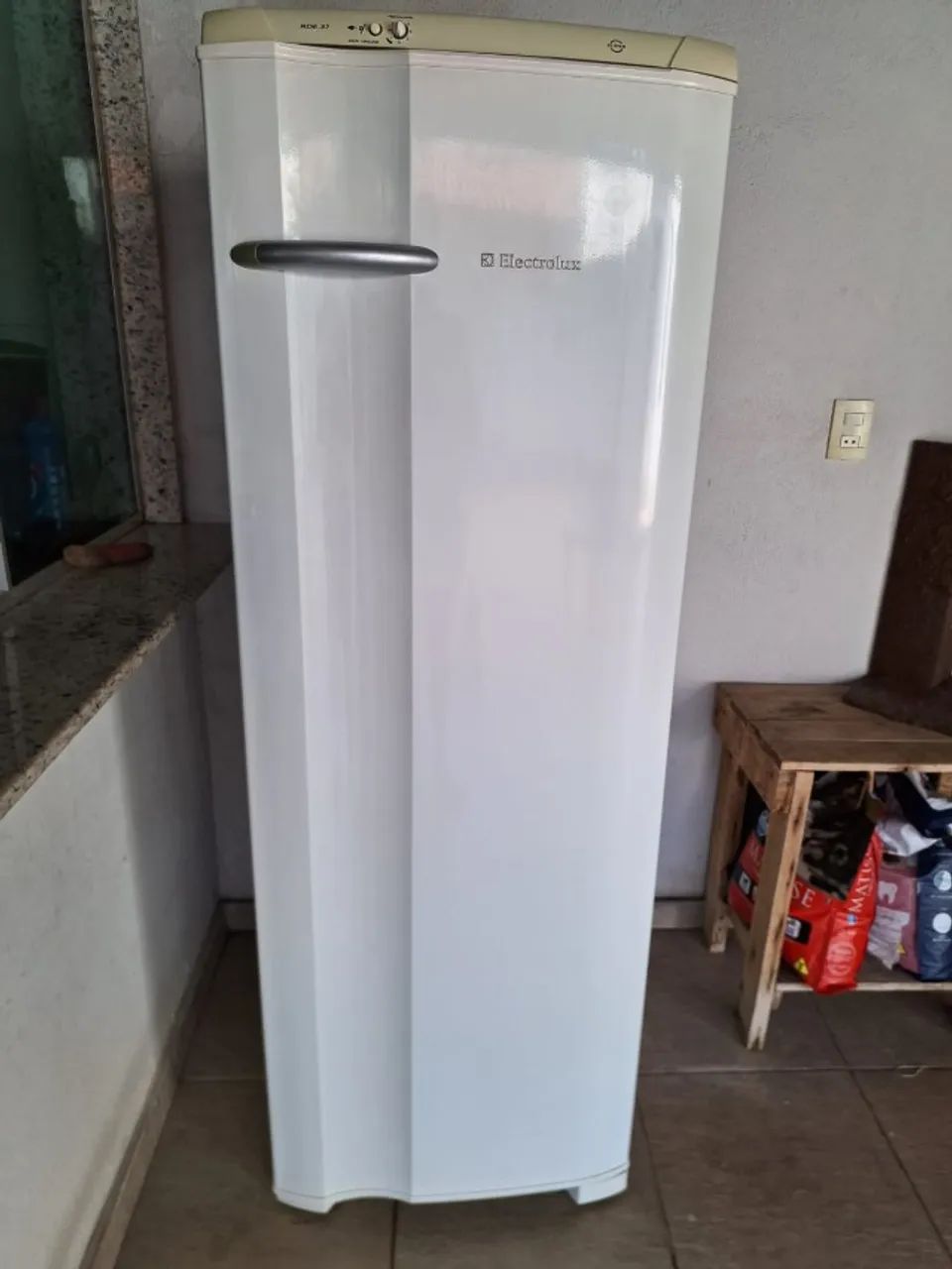 Geladeira Eletrolux RDE37