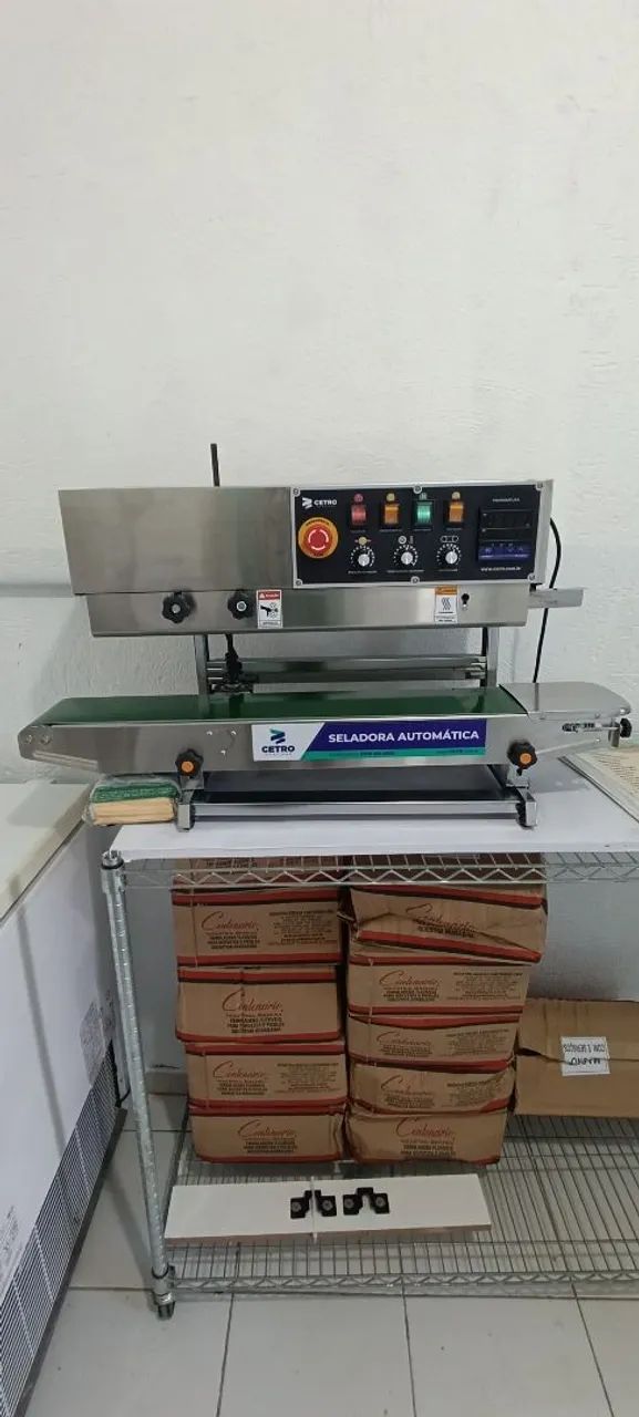 VENDO MINI FÁBRICA DE PICOLE E GELO SABORIZADO (COMPLETA) - Foto 4