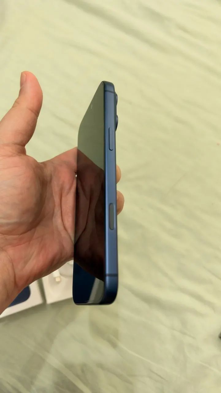 IPHONE 17 pro max azul 256, bateria 88%  - Foto 4