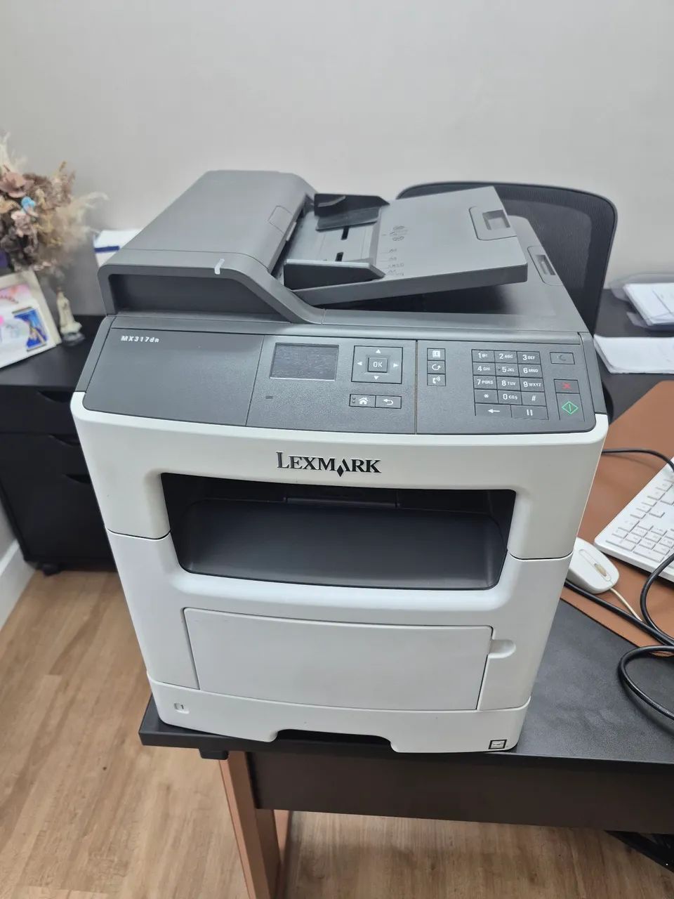 Impressora multifuncional LexMark MX317dn - Foto 2