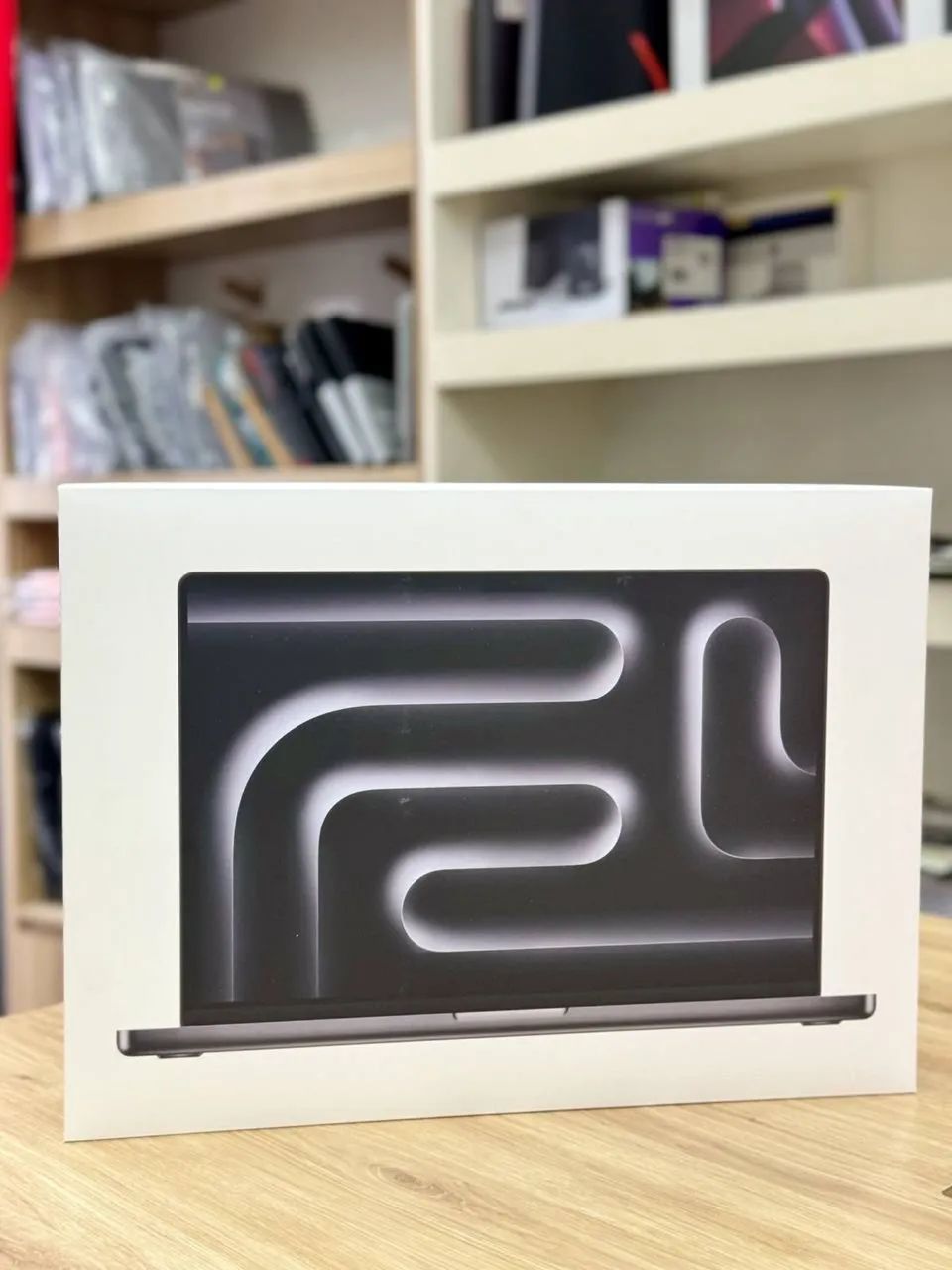 MacBook Pro m4 pro 14.2 2024