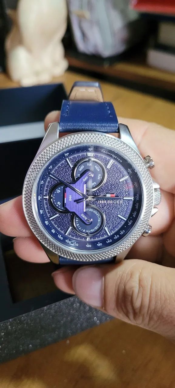 Relógio Tommy Hilfiger Couro Azul 1792165 - Foto 2