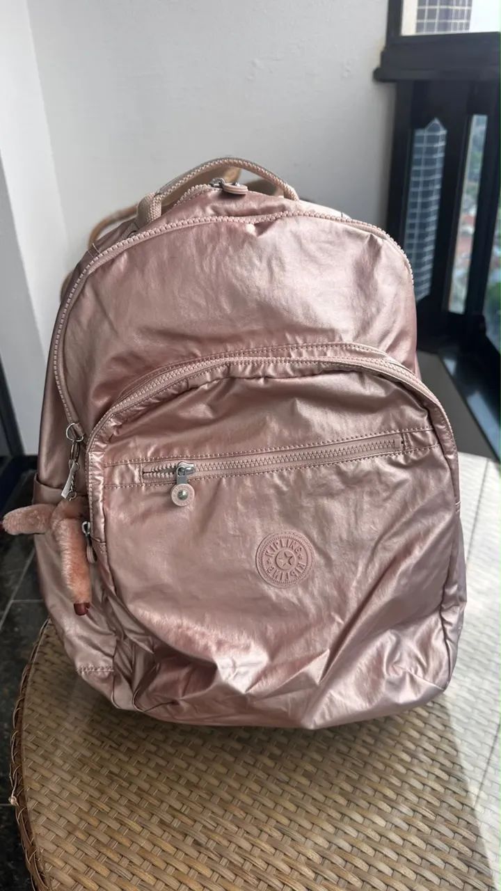 Mochila Kipling nova modelo SEOUL XL dourado 