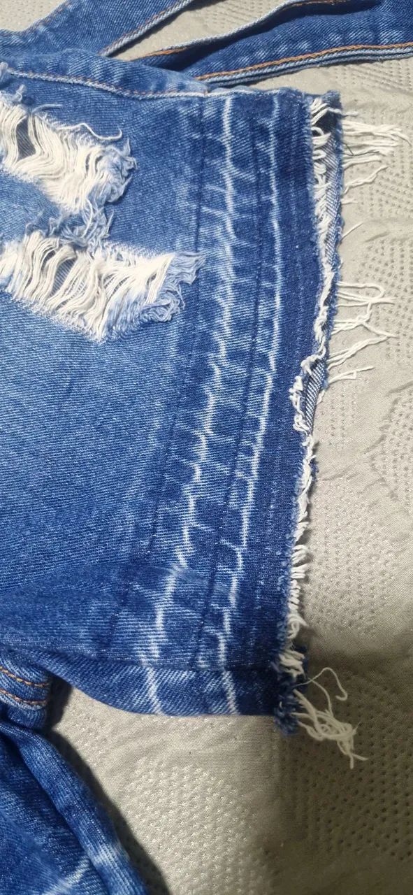 Jardineira Jeans tamanho 40 - Foto 5