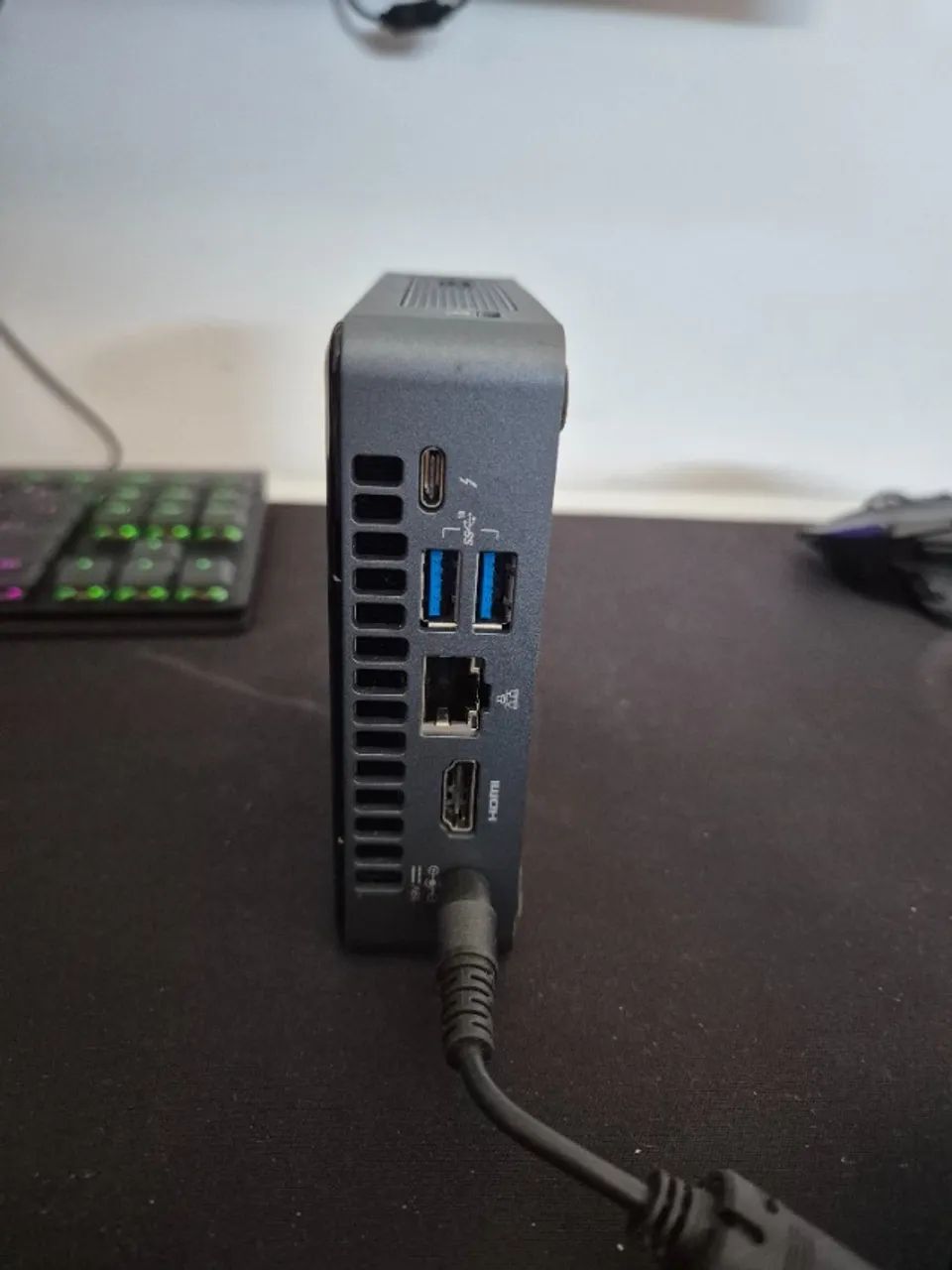 Mini PC Intel NUC-8i3BEK - Core i3 8ª Geração | 8GB RAM | SSD