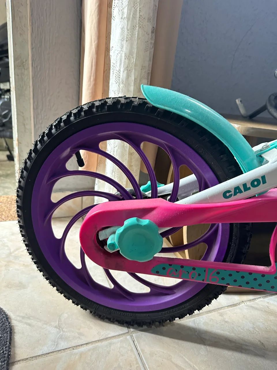 Bicicleta Infantil Aro 16" Caloi Ceci Branco e Rosa com Cestinha Freio V-Brake - Foto 6