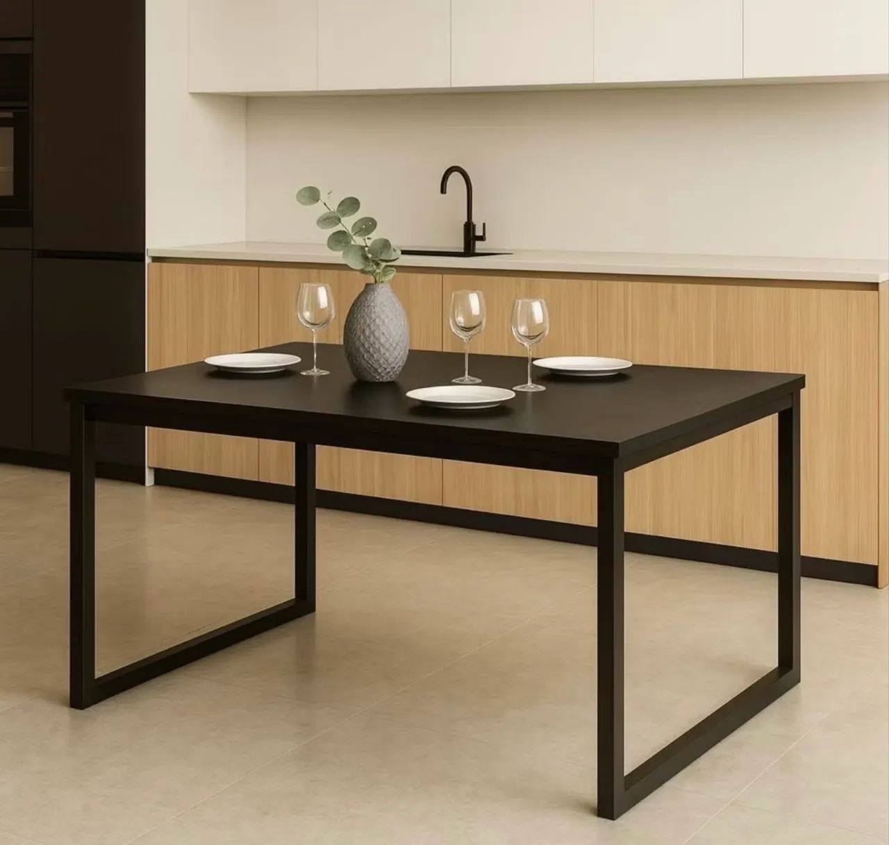 Mesa e quatro cadeiras  - Foto 4