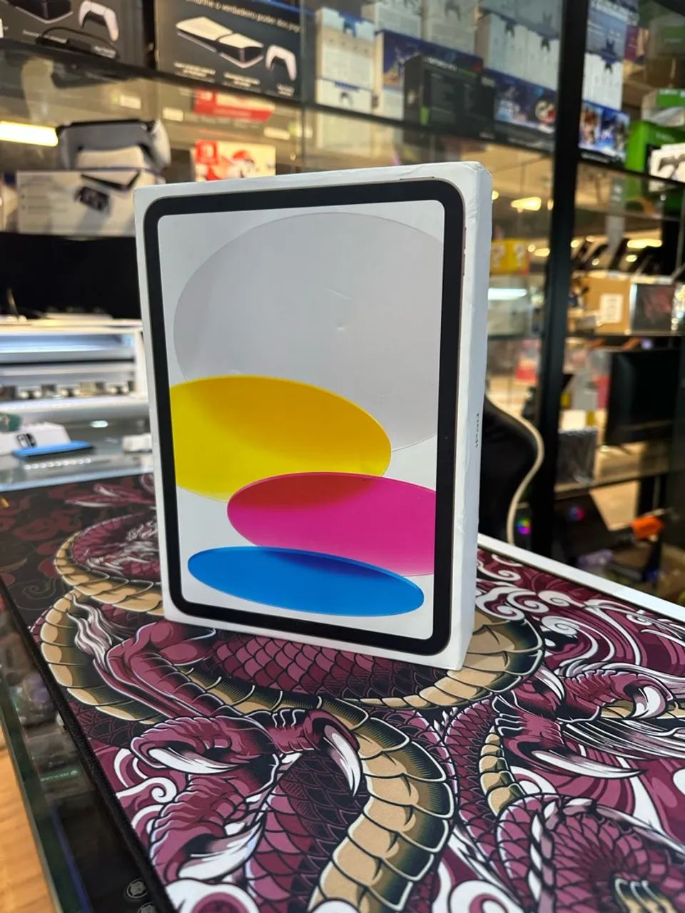 VENDO OU TROCO IPAD A16 NA COR SILVER 128 GB PRODUTO NOVO E