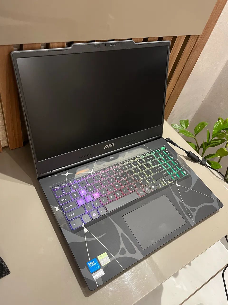 Notebook Gamer MSI, Core 7 240H + RTX 5070 ! Novo sem uso com NF - Foto 2