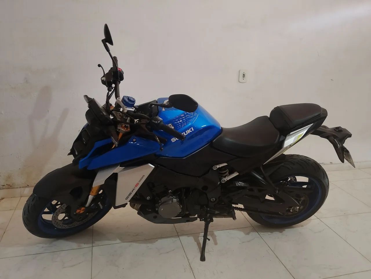 SUZUKI 1000C 