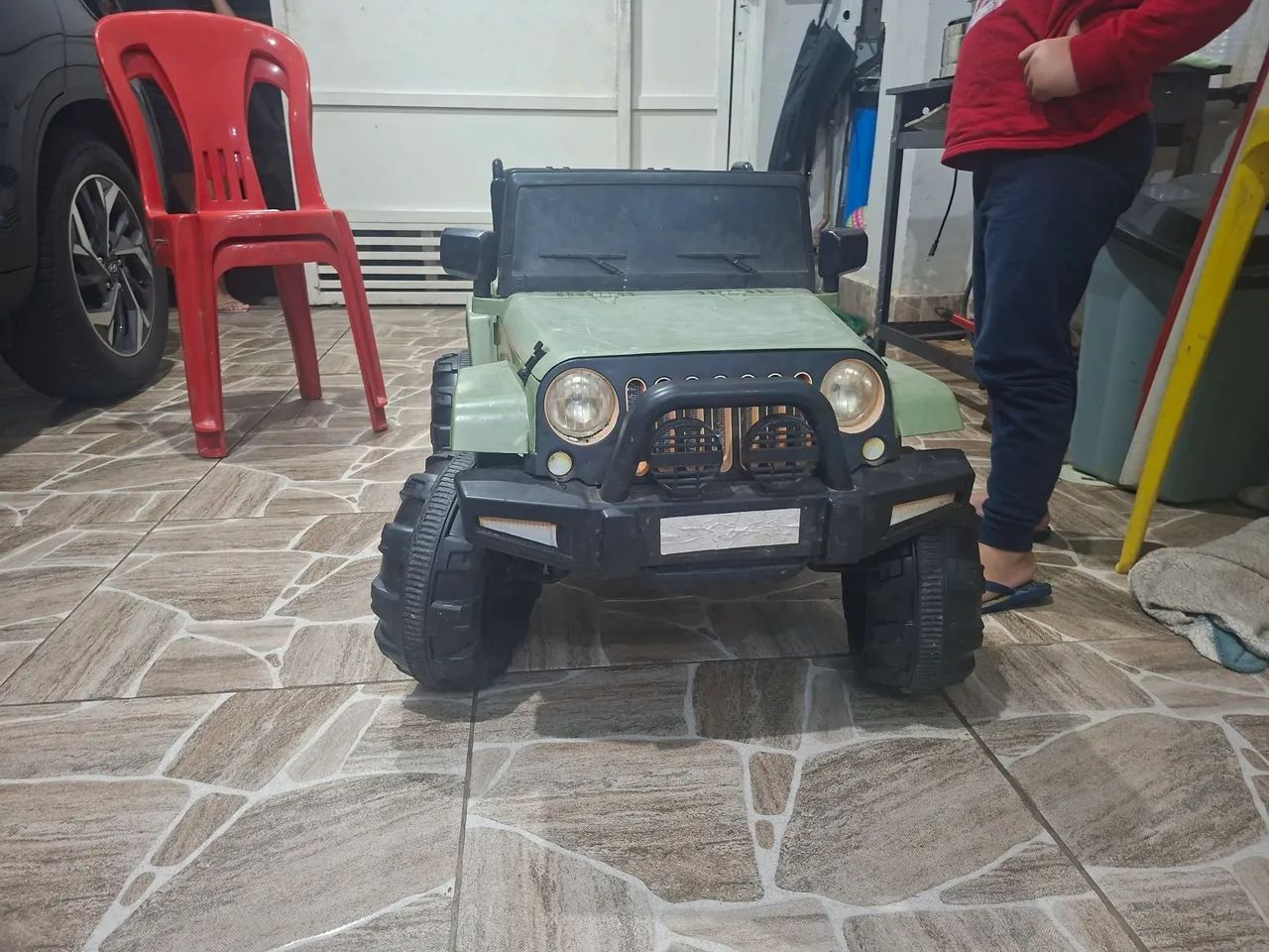 Vendo carrinho elétrico com controle  - Foto 3
