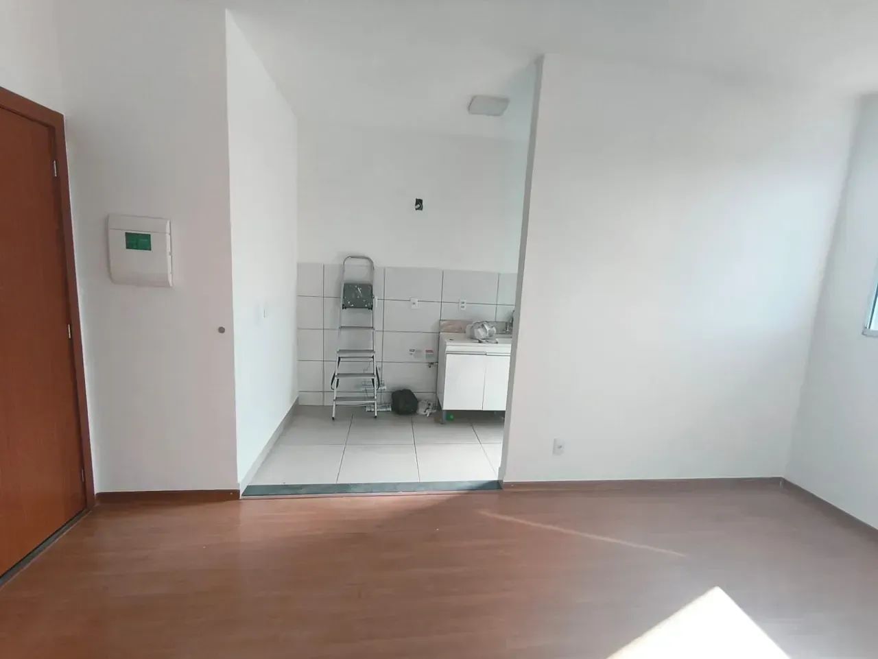 Imóvel para aluguel possui 45 metros quadrados com 2 quartos - Foto 3
