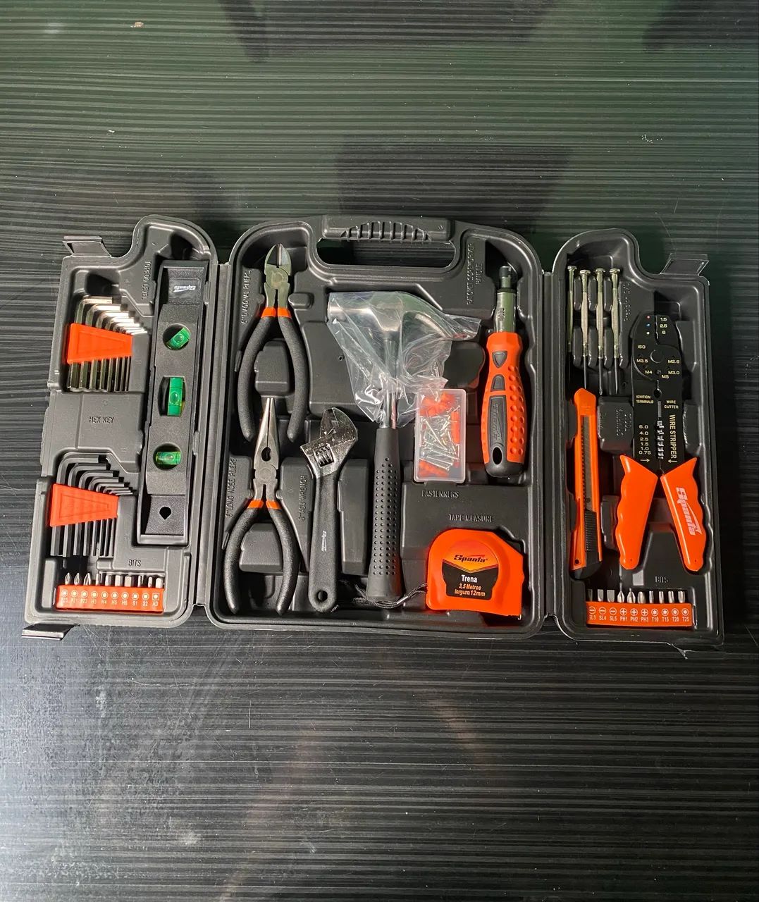 Tool Kit in Case418478765449553921