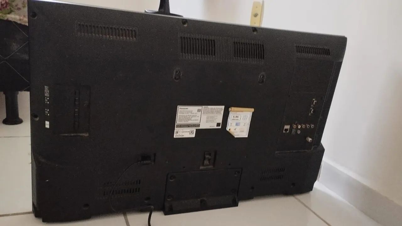 Vendo tv de 32 polegadas Smart do meu uso!  - Foto 3