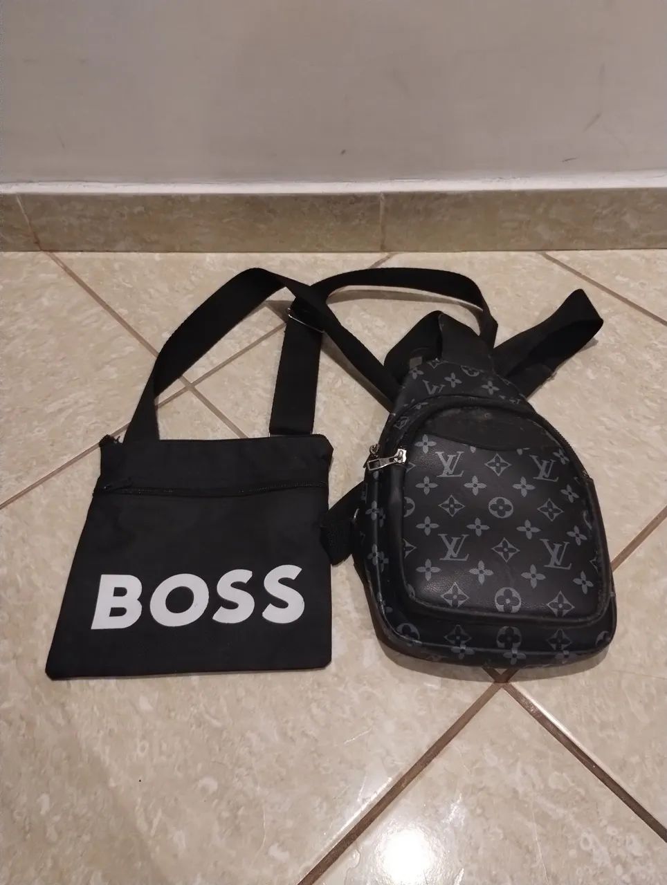 4 bolsas pequenas na promoção. - Foto 3