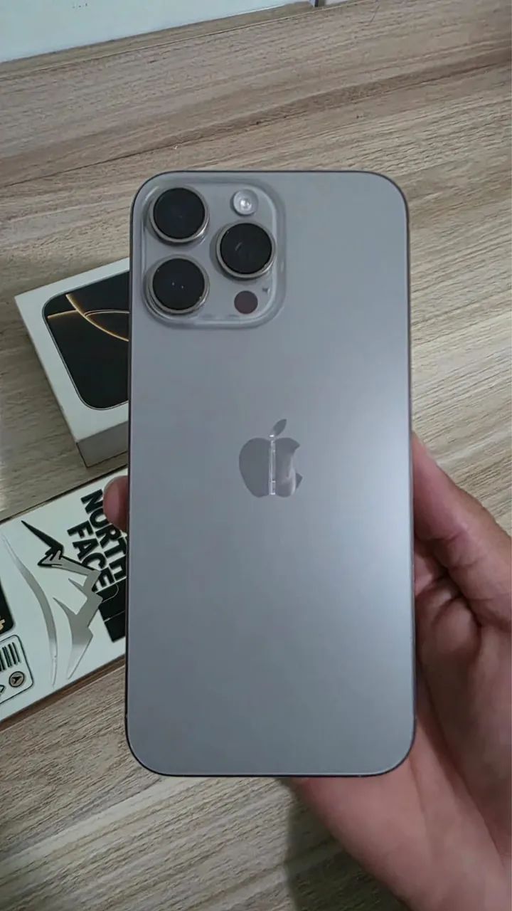 iPhone 16 pro max  - Foto 2