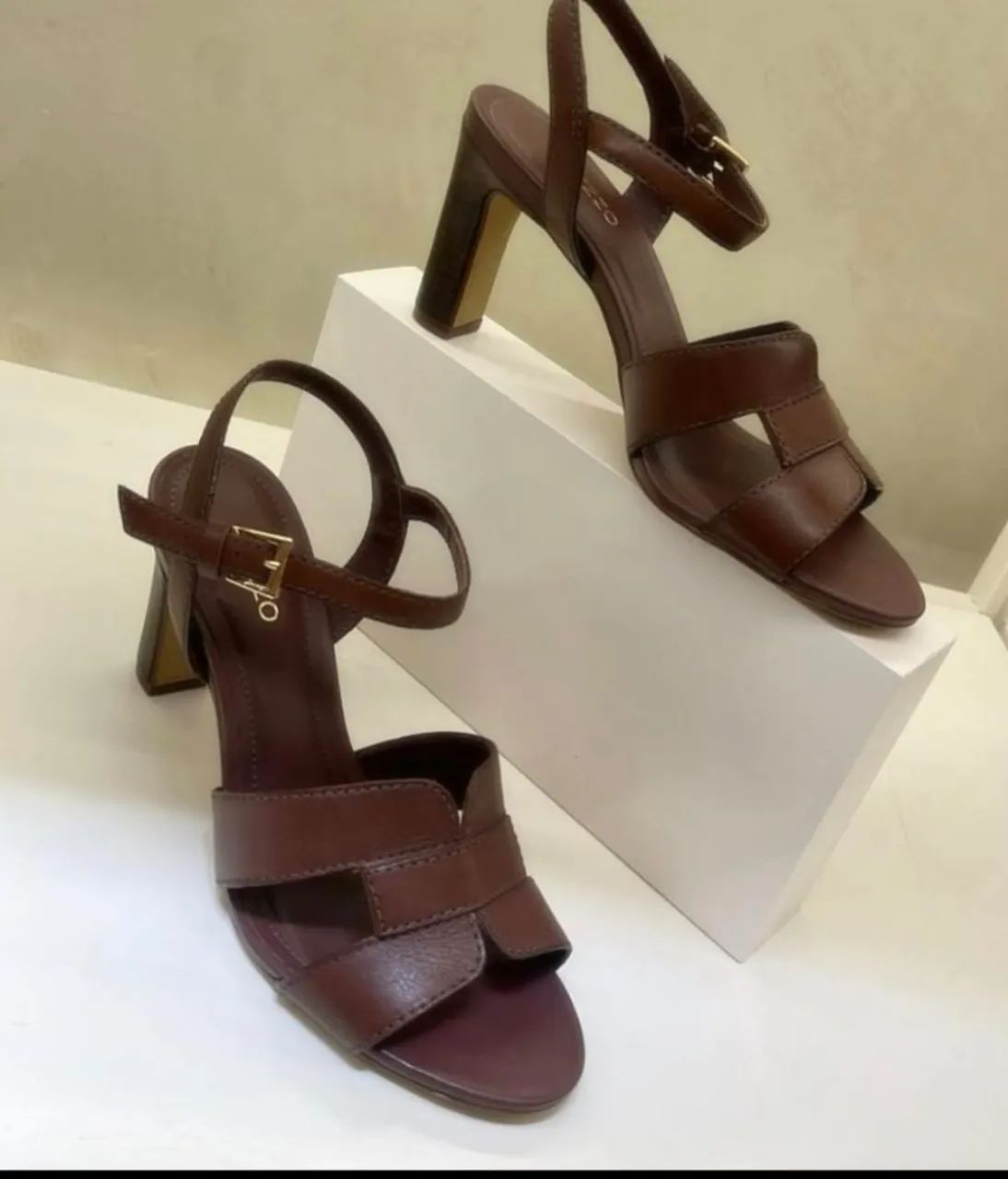 SANDALIA AREZZO