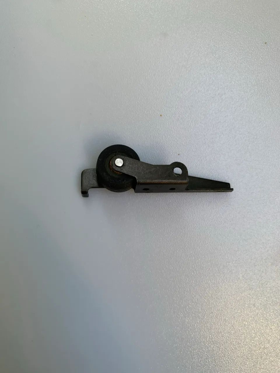 Suporte/rolo pressor tape deck Gradiente CD-3500