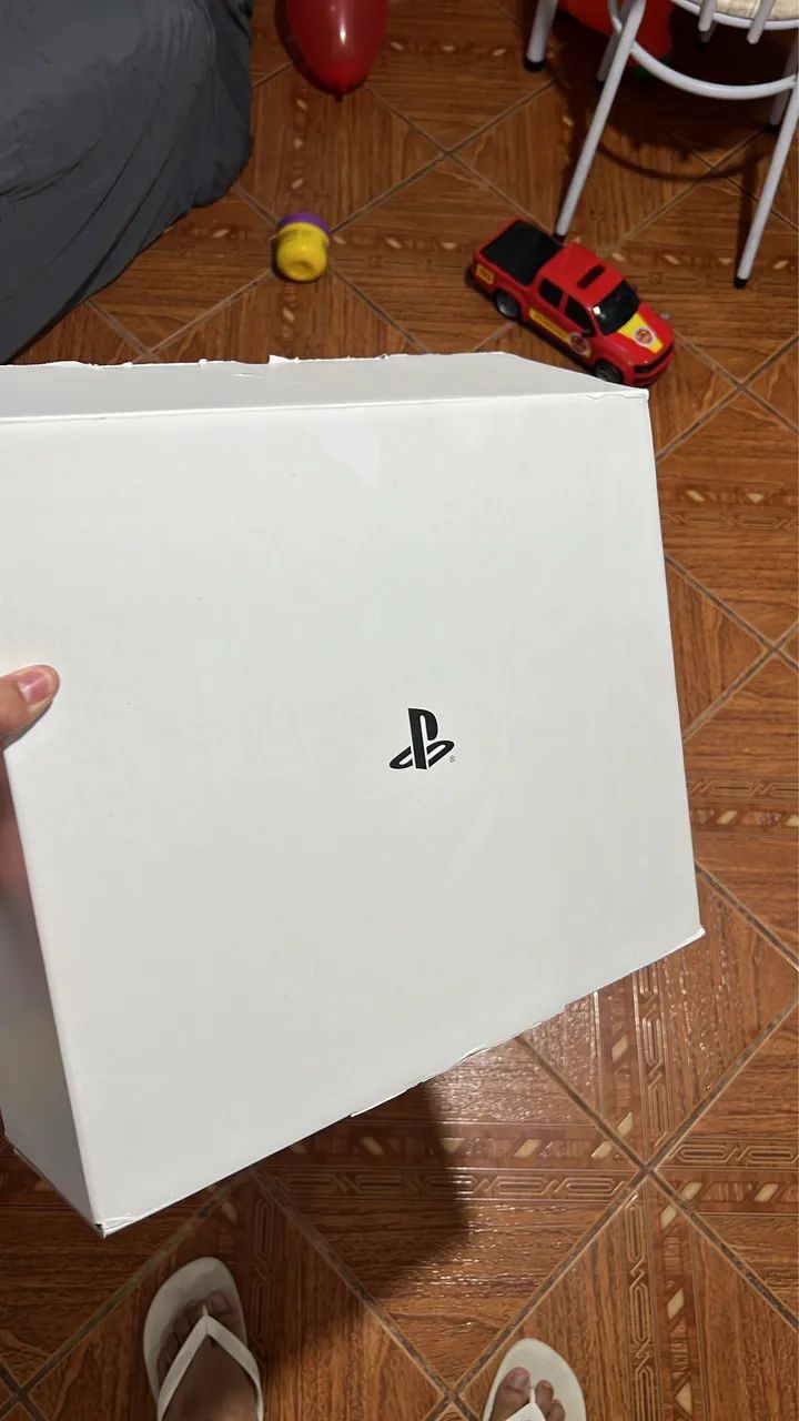 PLAYSTATION 5
