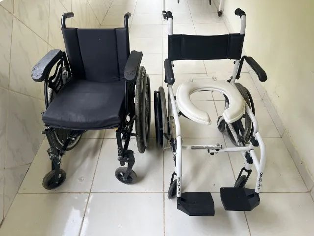 vende-se duas cadeiras, de rodas e banho - Foto 3