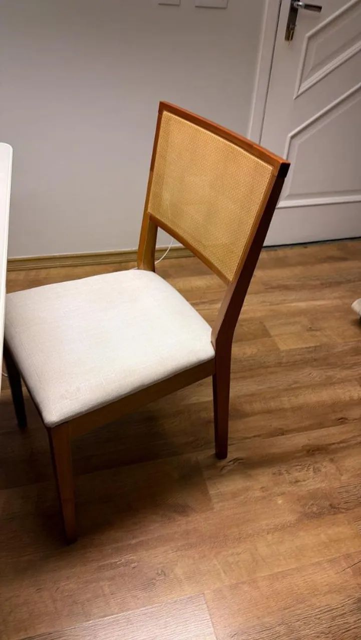 Mesa de jantar 6 lugares com cadeiras de linho - Foto 2