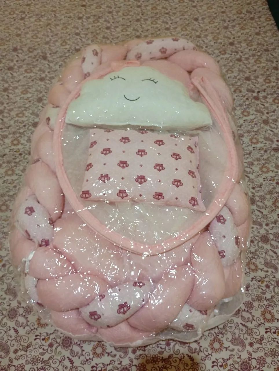 Ninho pra menina apenas 1 mês de uso 