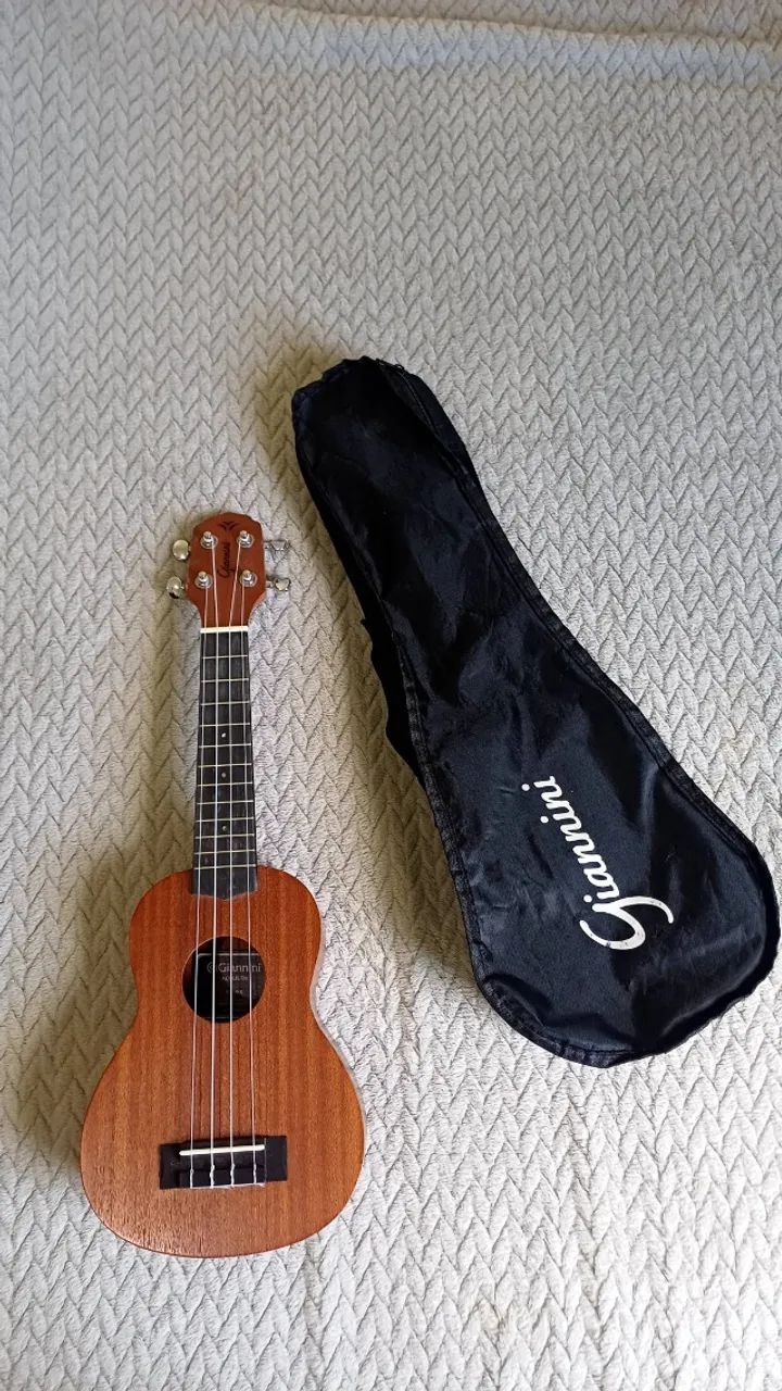 Ukulele marca Giannini 