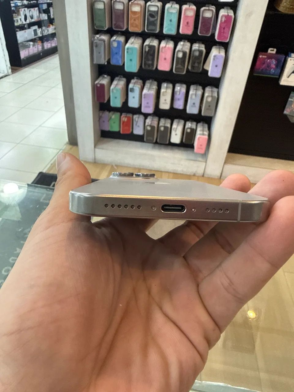 Iphone 16 Pro Max 256 - Bateria 88% - todo original - com garantia  - Foto 3