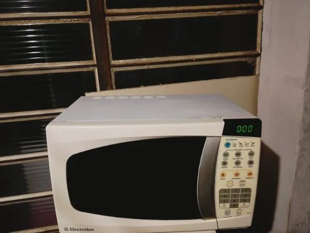 Dois Microondas para conserto - Foto 5