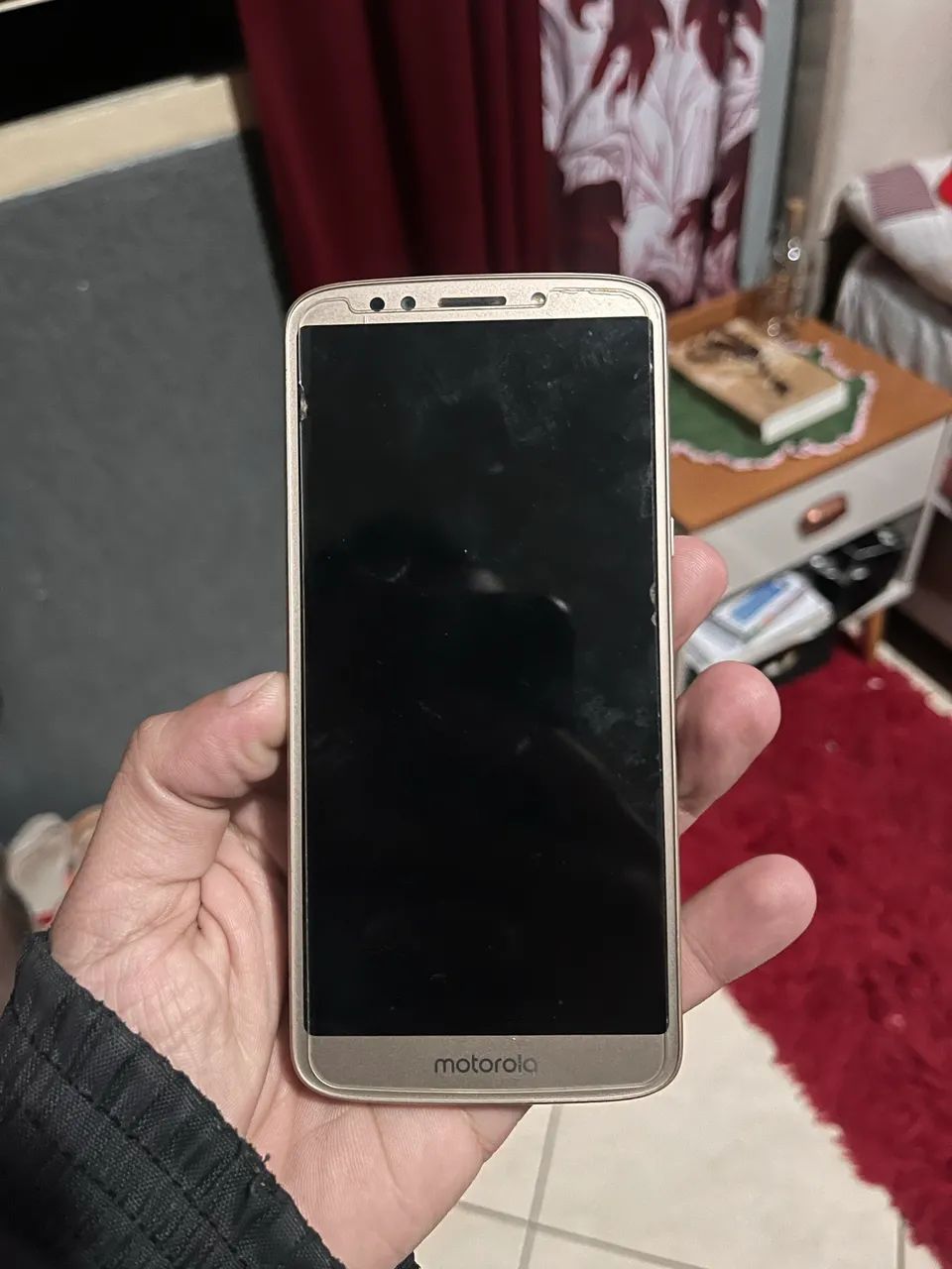 Moto E5 - Celular para retirar peças