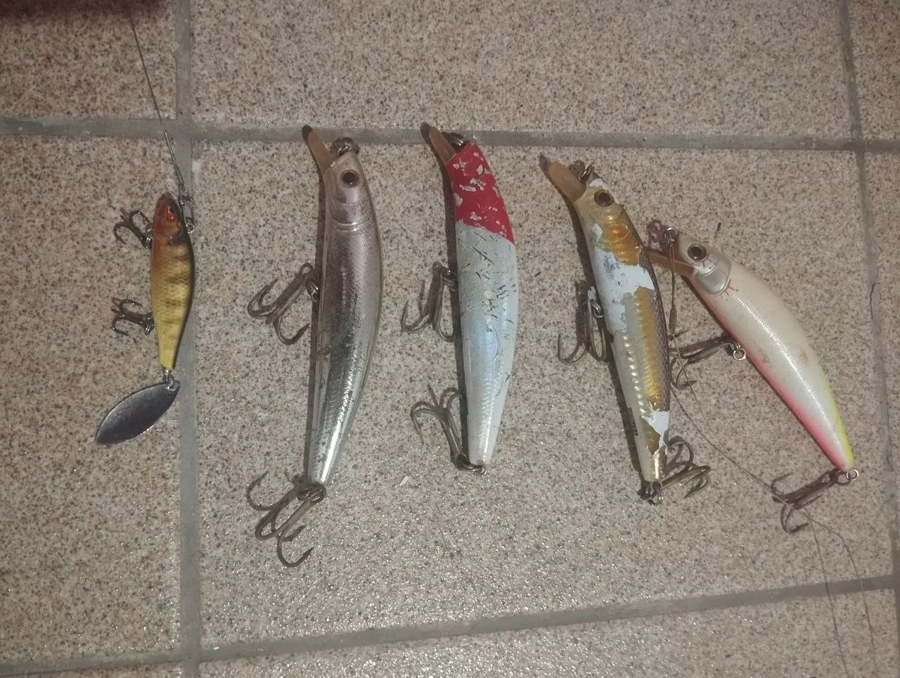 Kit pesca com vara, linha e isca - Foto 4