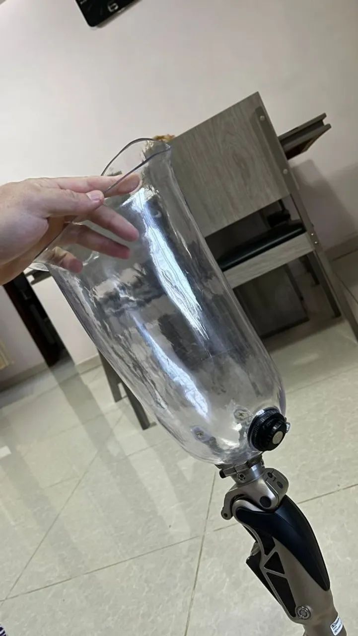 Prótese Amputação Transfemoral - Foto 3