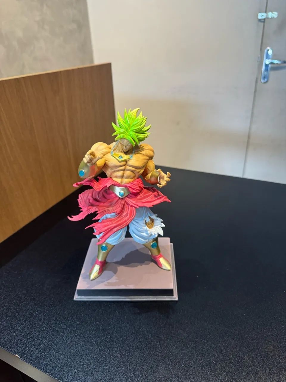 Edition figure Broly Super Saiyan - Foto 4