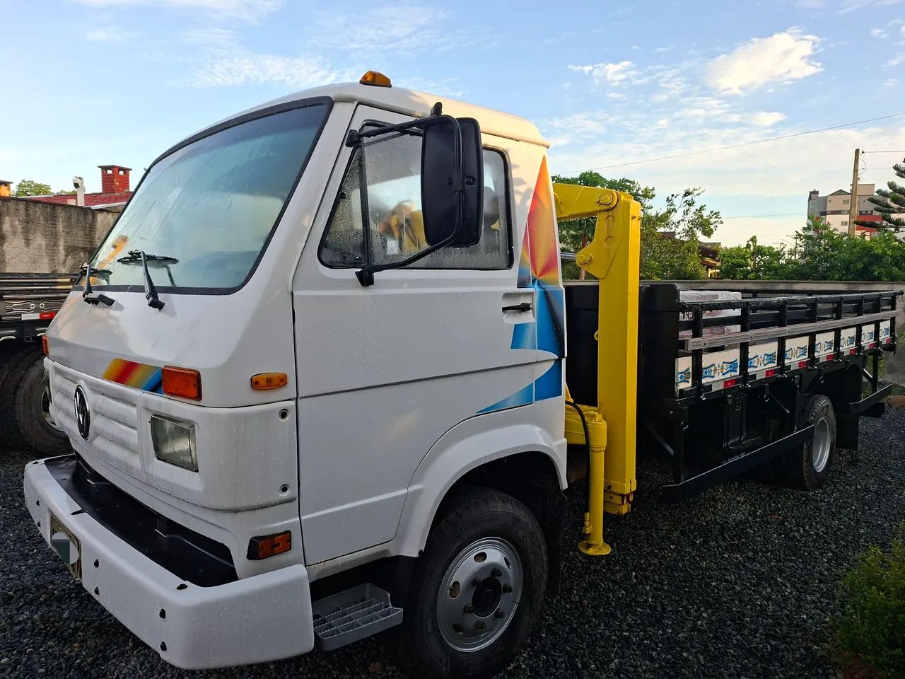 Caminhão 3/4 com munck