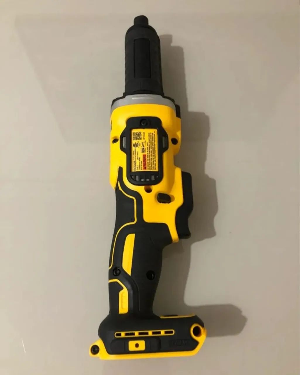 Retifica e lixadeira DEWALT