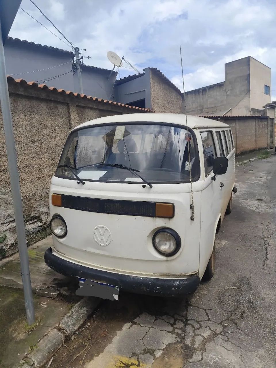 Volkswagen Kombi Standard/ Luxo/ Serie Prata 1990