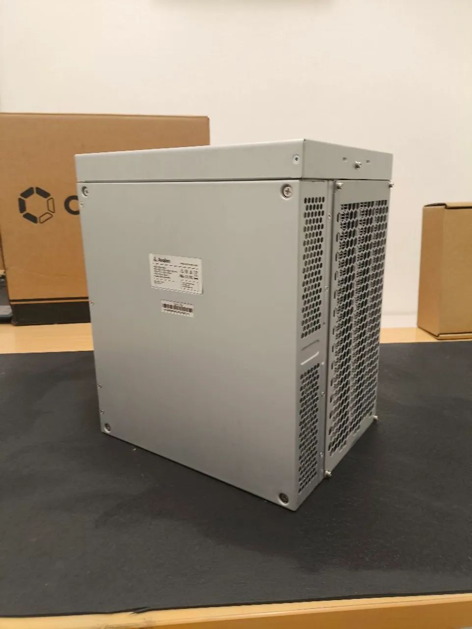 Mineradora Bitcoin Avalon A15 200TH Nova caanan lacrada + cabo de força - Foto 2