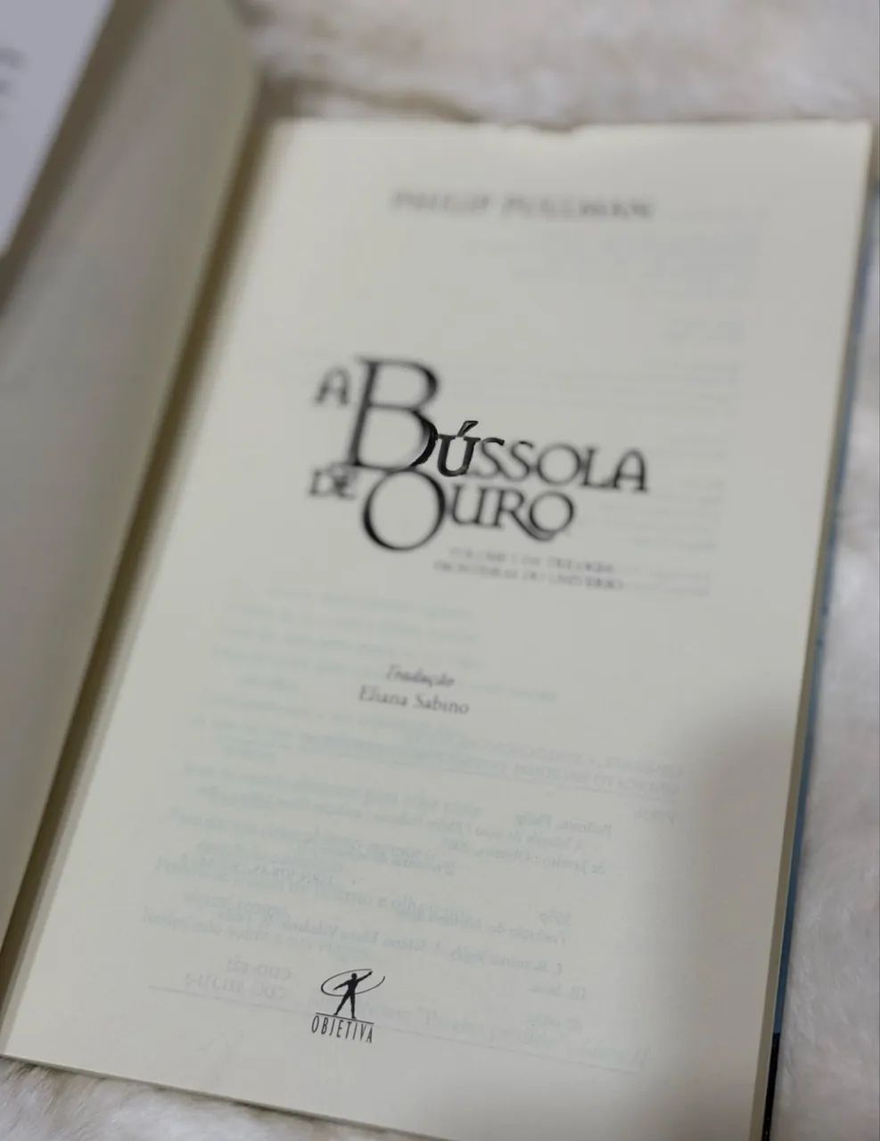 Livro a bússola de ouro  - Foto 3