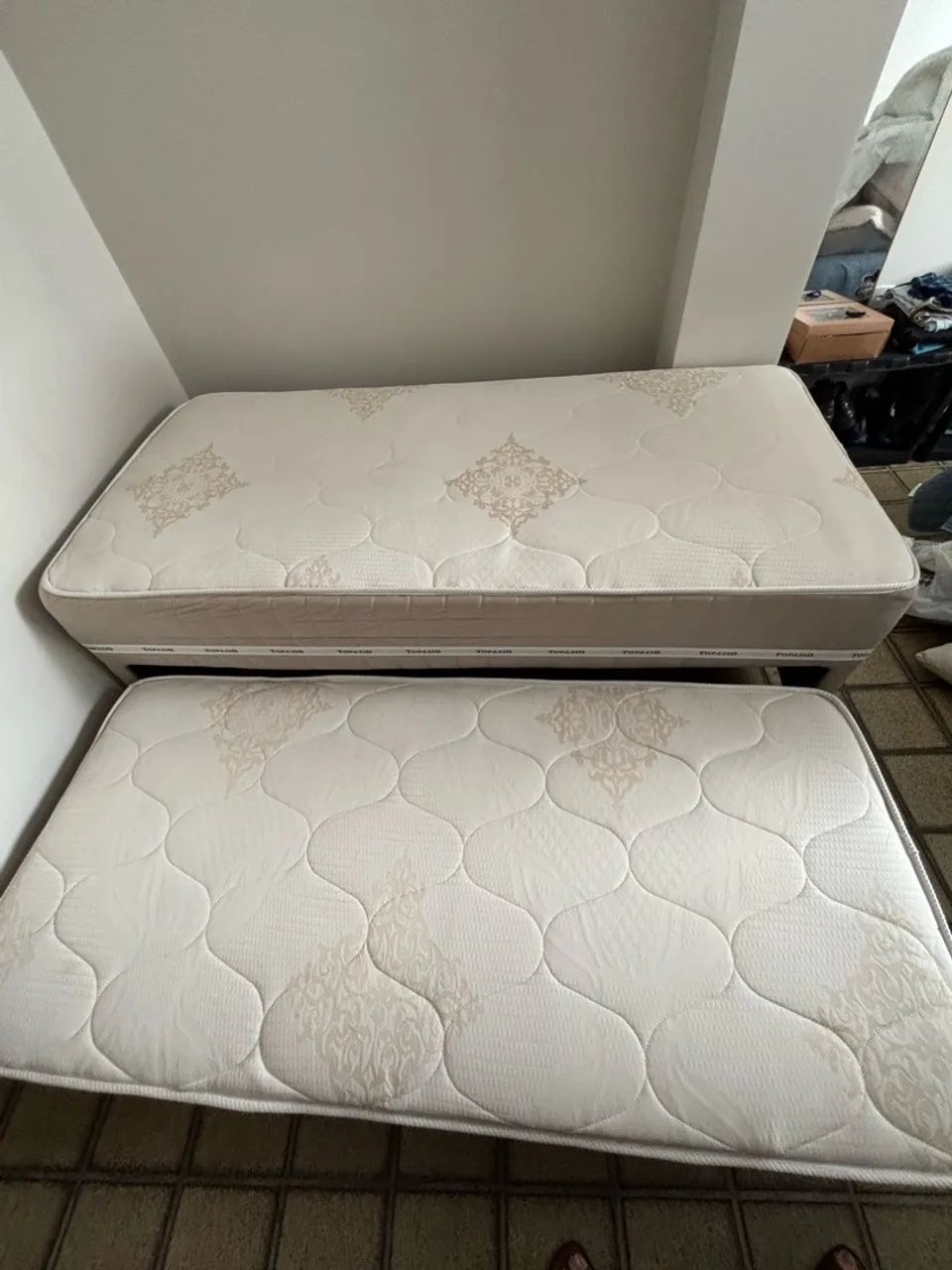 Cama super confortável com auxiliar 