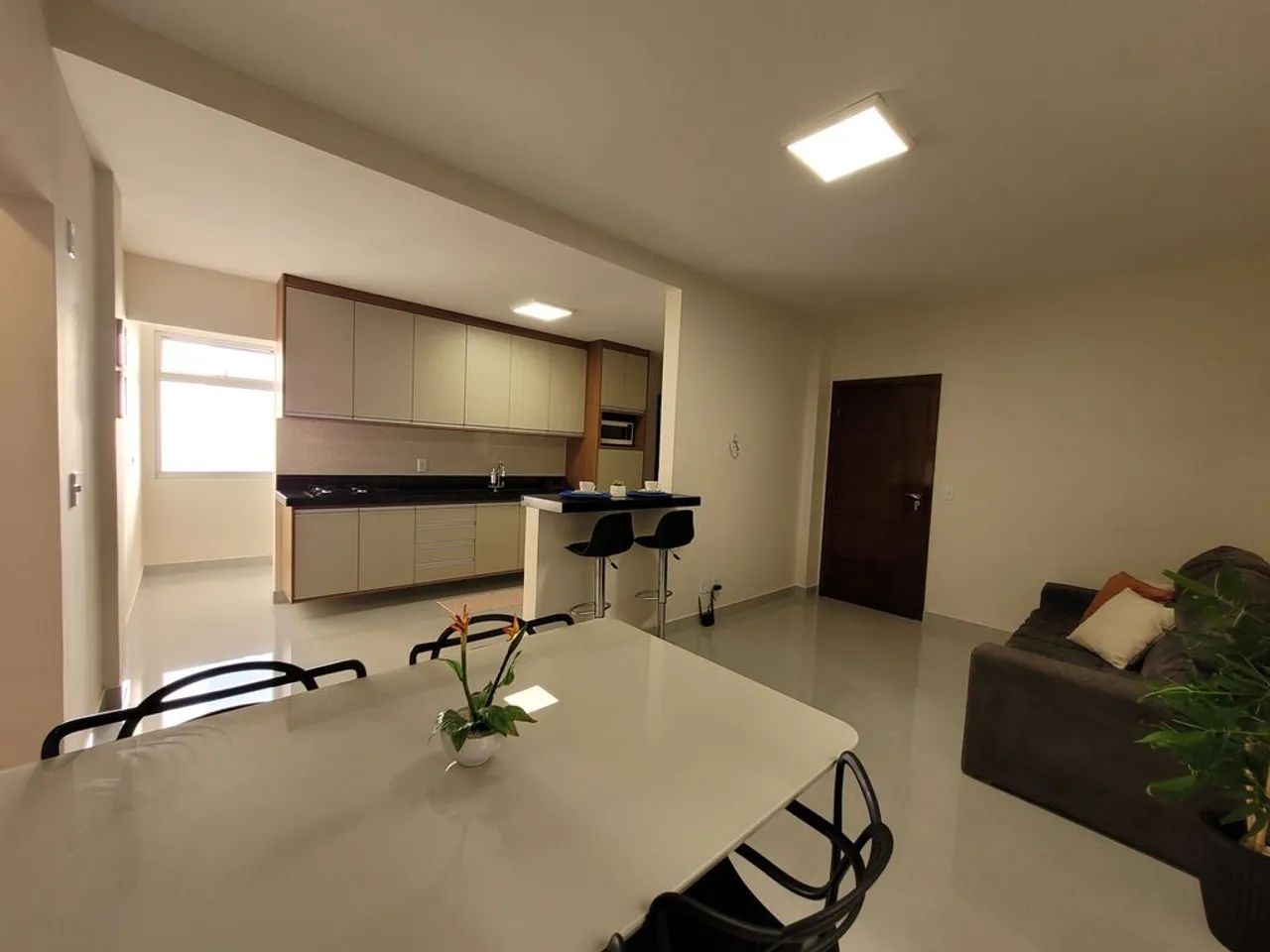 VENDA - Virginia com 2 quartos sendo 1 suíte com 78,00m² no Centro de Guarapari - Foto 4