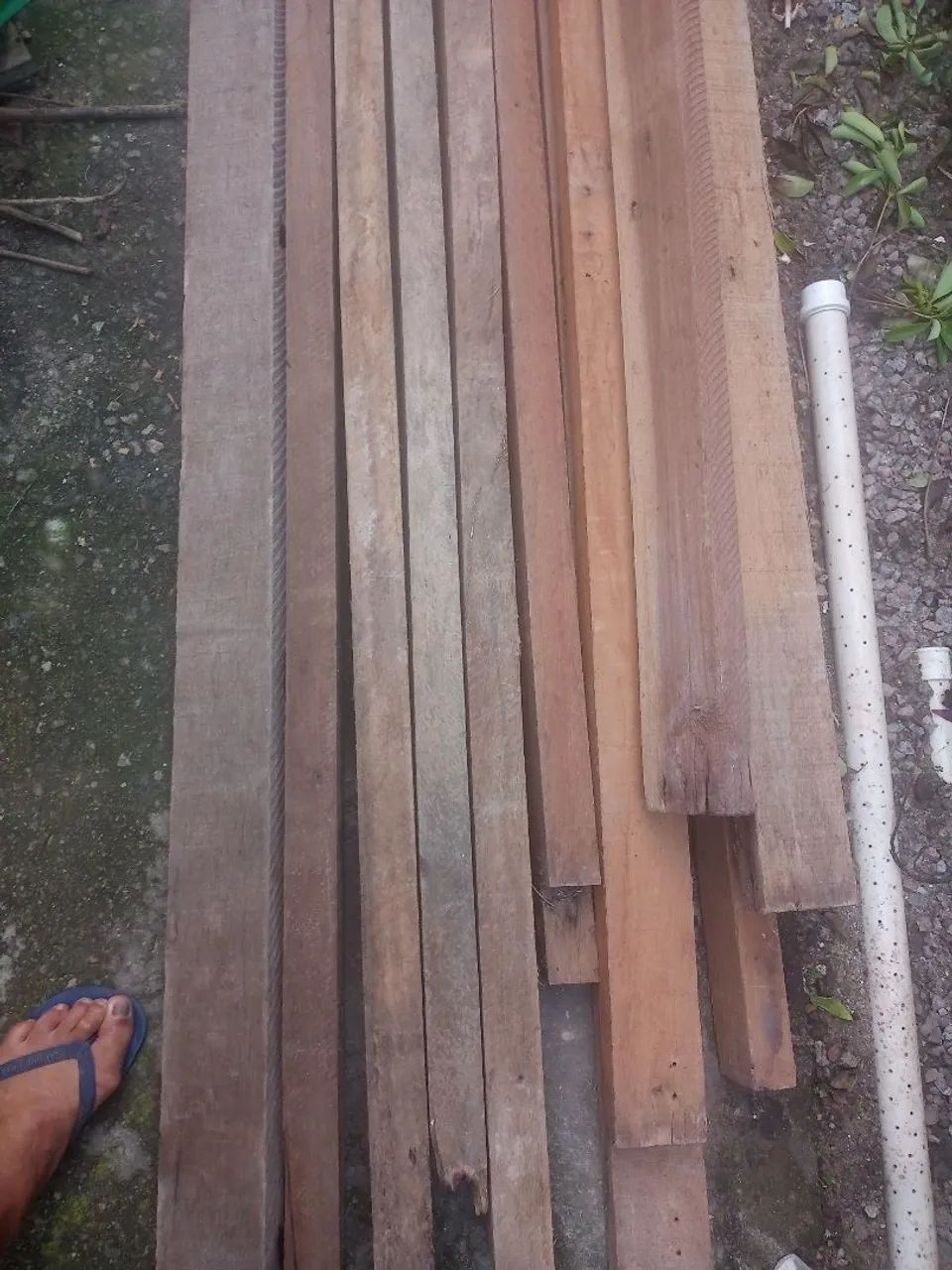 Pernas de Serra de Angelim Pedra 5 X 10 e 6 X 12