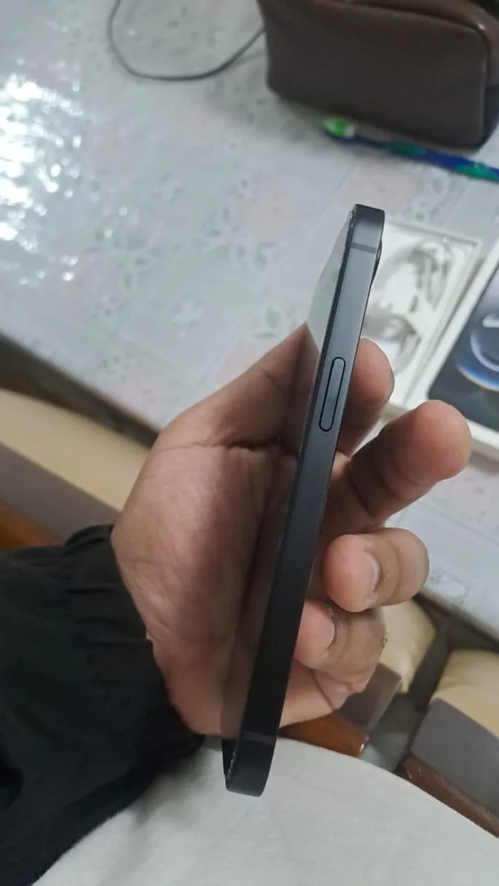 iPhone 16e 128gb Preto - Foto 3