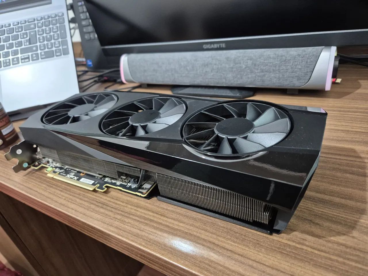 Rx 9070 Xt 16gb Xfx Quicksilver Placa de video Amd - Foto 4