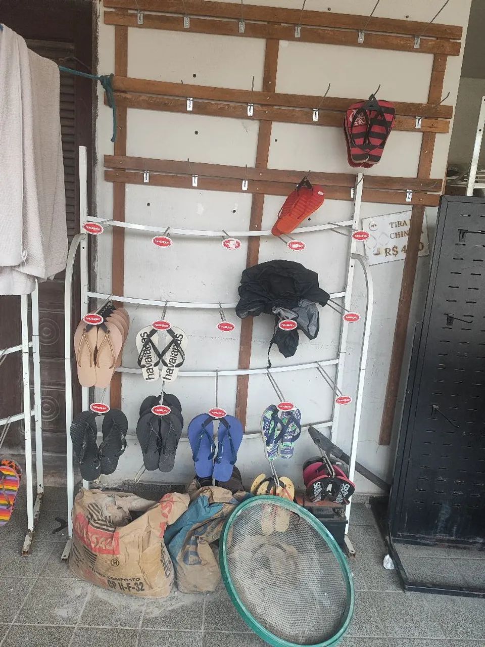 Expositor de Havaianas G ( usado)