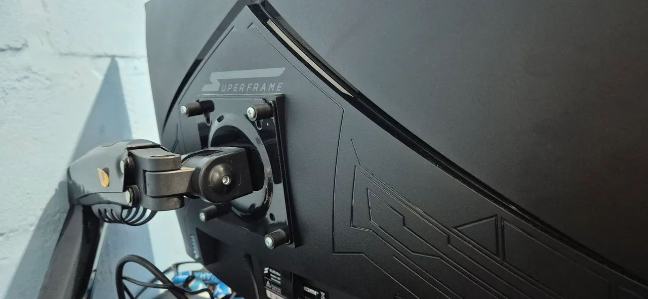 Monitor quad HD 27P super frame de 165 Ghz - Foto 4