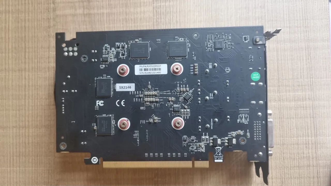Placa de vídeo RX550 4GB DDR5 PCYes - Foto 2