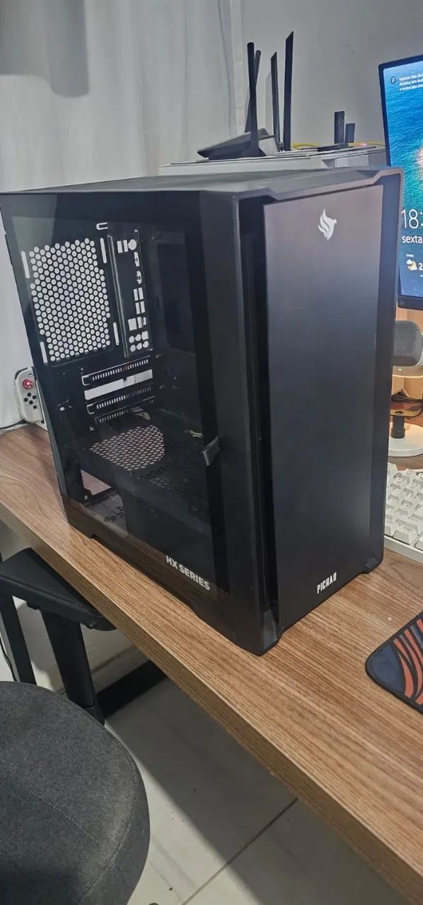 Gabinete Gamer Pichau HX550M