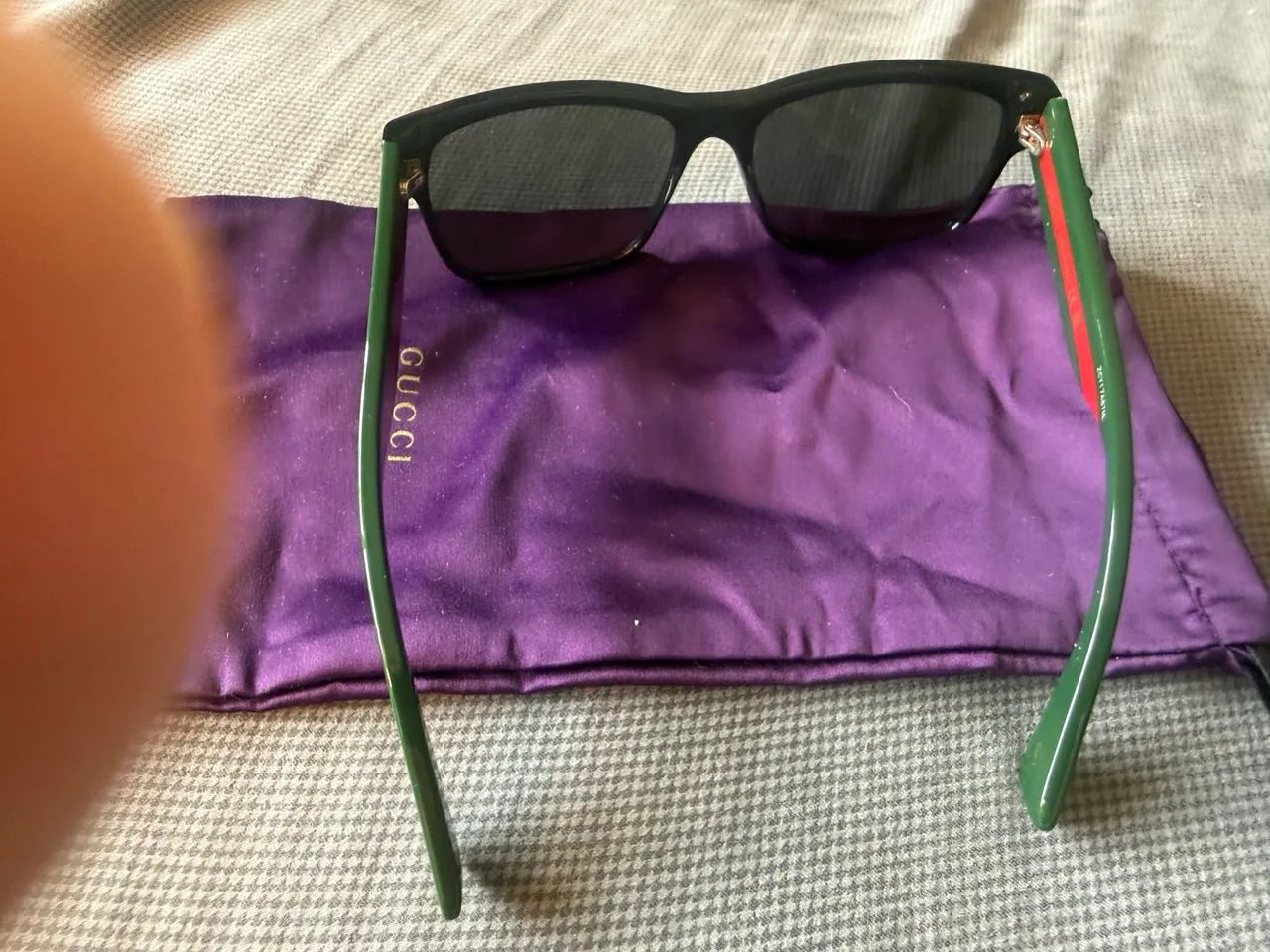 Óculos de Sol Gucci Original ? Completo com Estojo e Flanelas - Foto 5