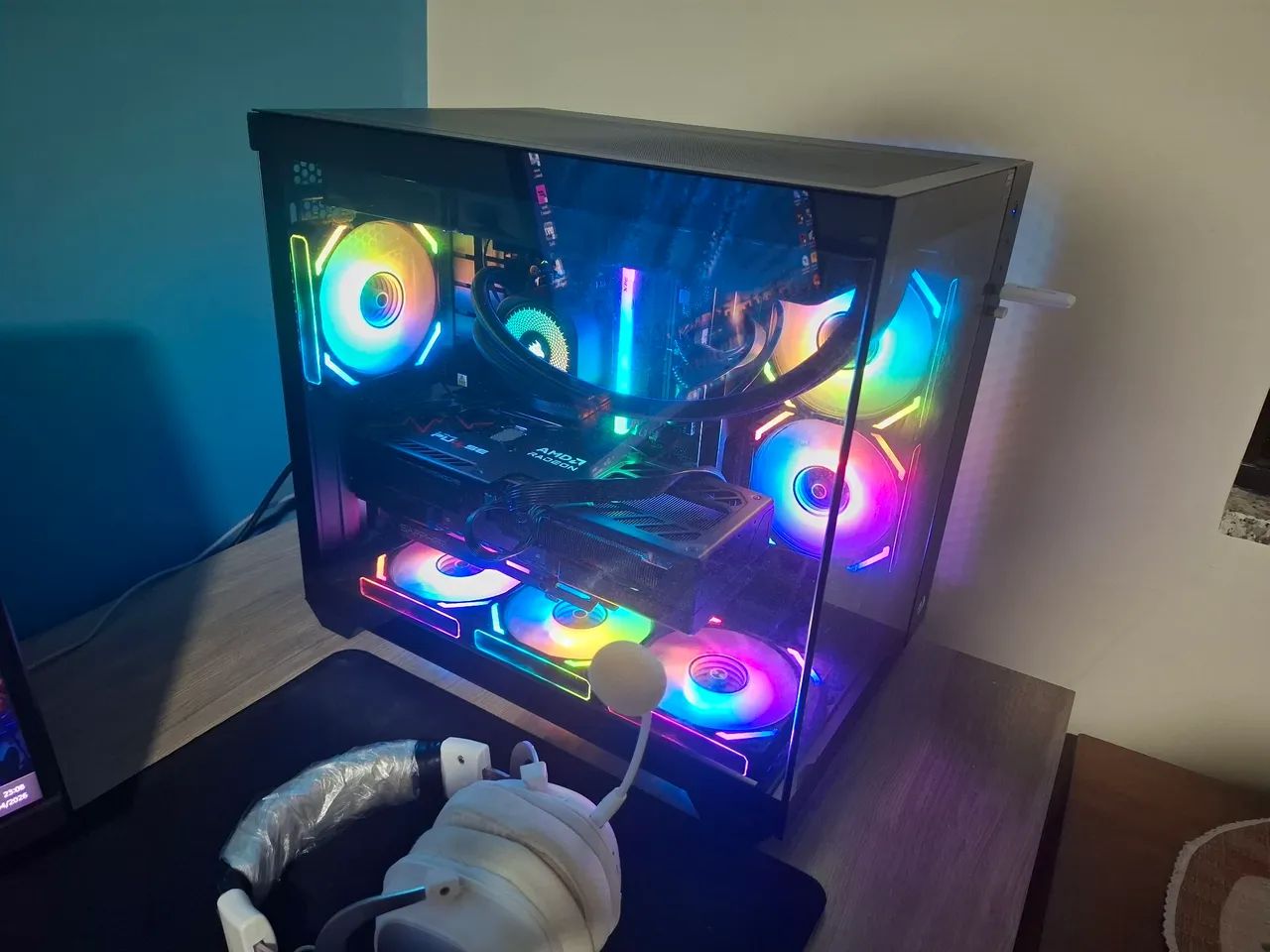 PC GAMER RYZEN 7 9800X3D RX9070XT  - Foto 4