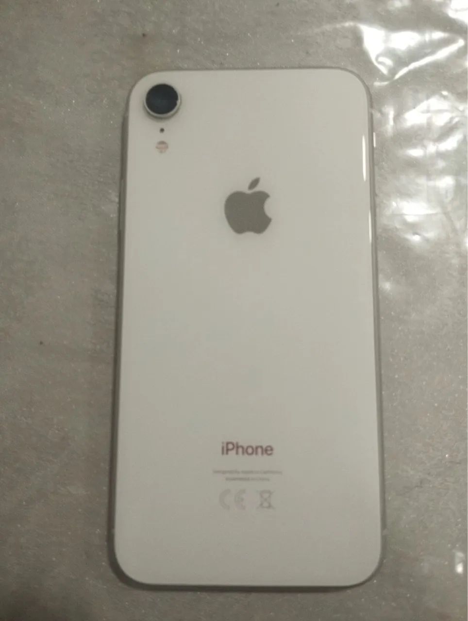 iPhone XR semi-novo